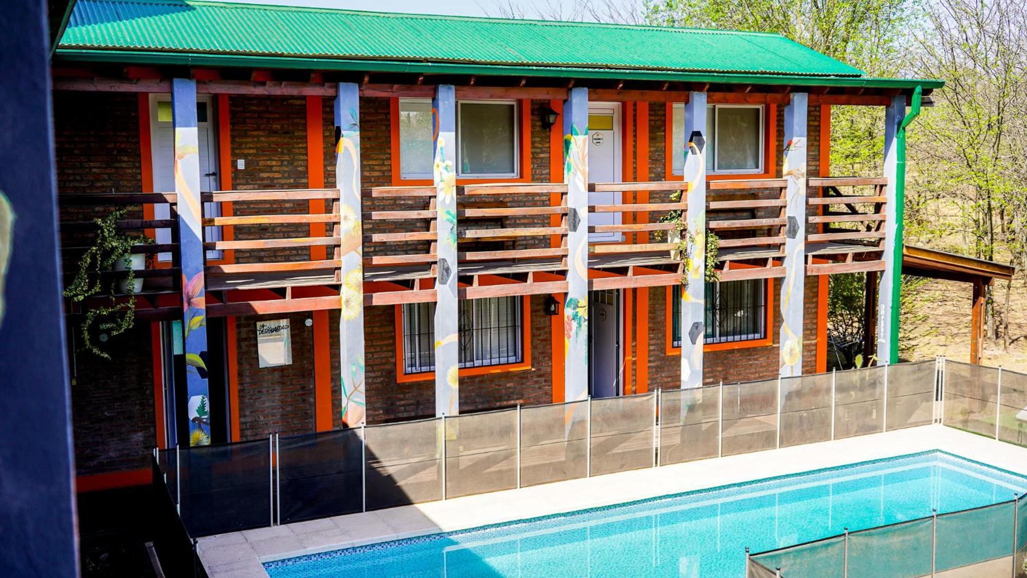Eiru Hostel Санта-Роса-де-Каламучита Экстерьер фото